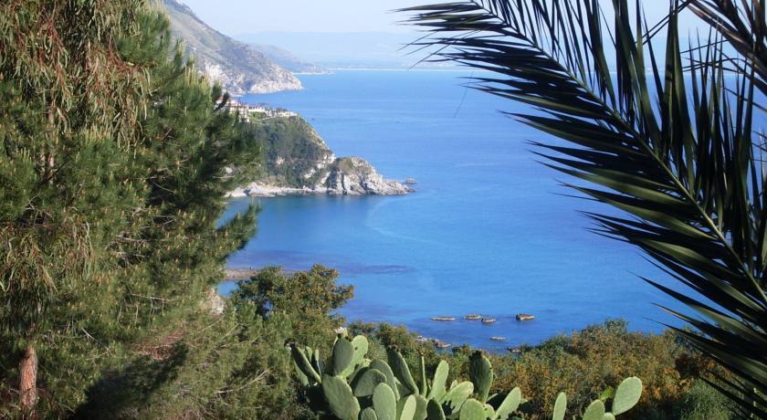 Gullo Capo Vaticano Ricadi Eksteriør bilde