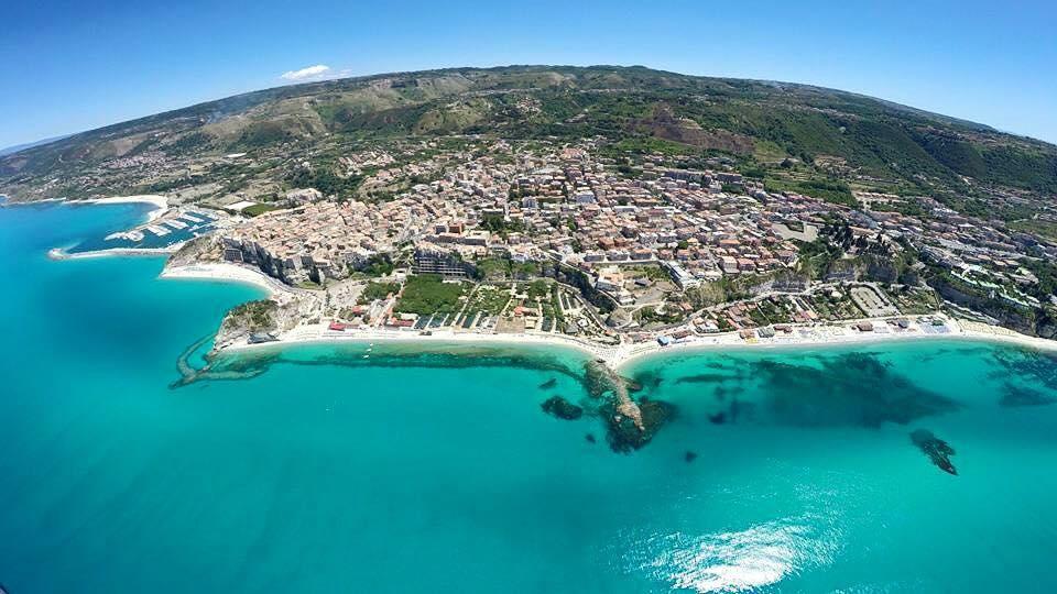 Gullo Capo Vaticano Ricadi Eksteriør bilde